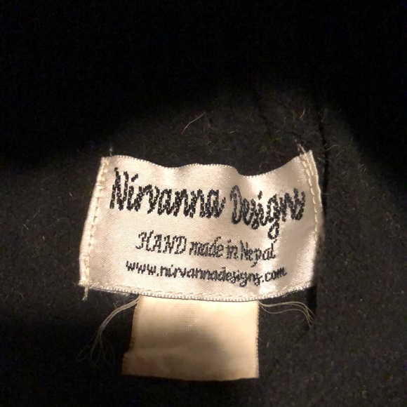 Great hat-Hand made in Napal. Great condition. Smoke free home.  For any age. 👍 - Picture 2 of 2